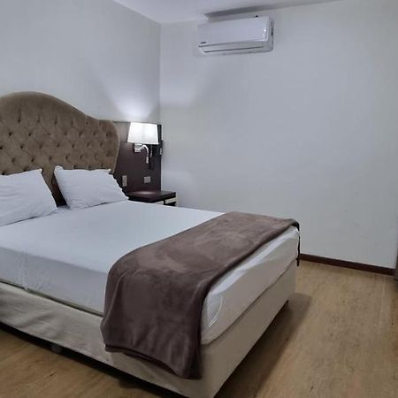 Hotel Imperio Real Trujillo Bagian luar foto