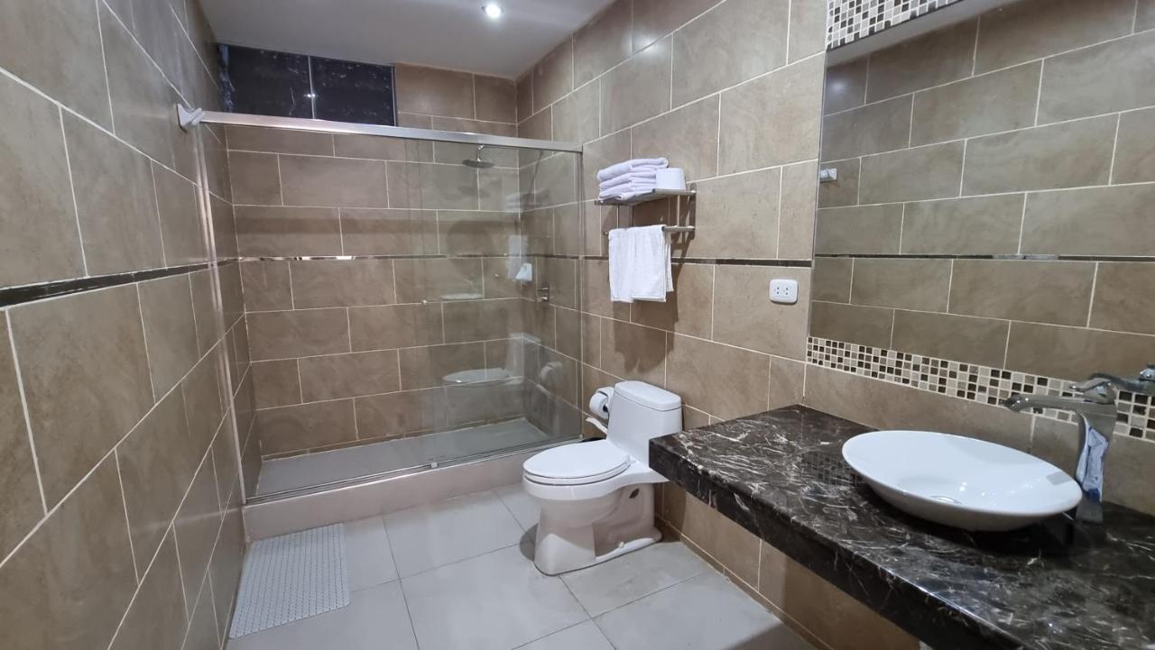 Hotel Imperio Real Trujillo Bagian luar foto