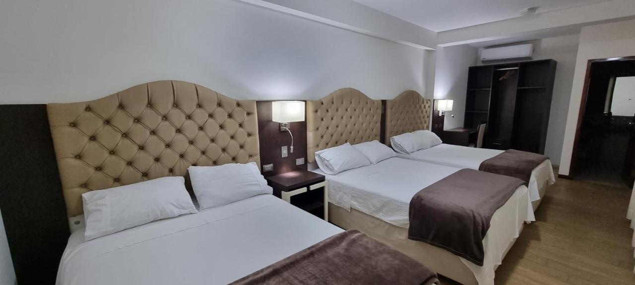 Hotel Imperio Real Trujillo Bagian luar foto