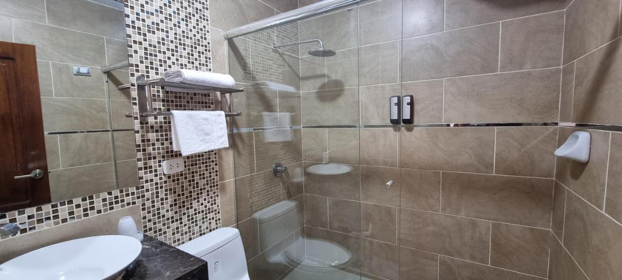 Hotel Imperio Real Trujillo Bagian luar foto